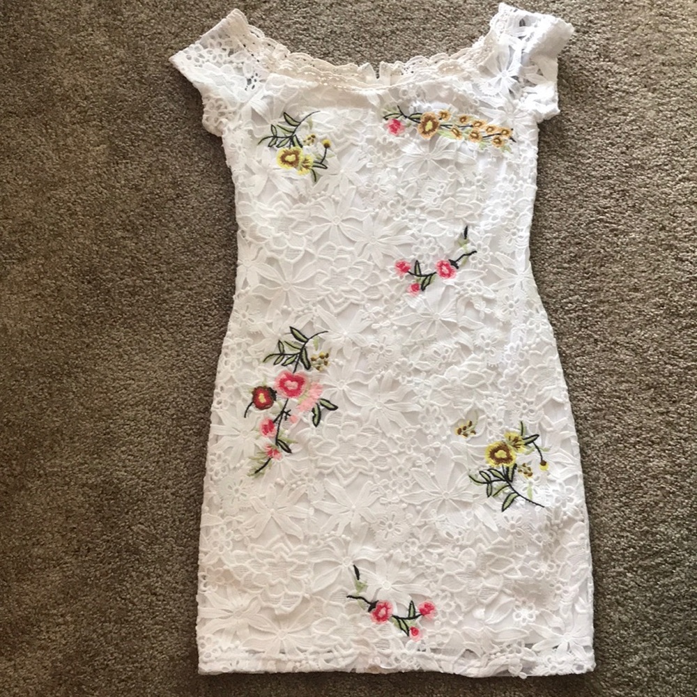 Embroidered Floral Lace Dress🌸🌼🌺